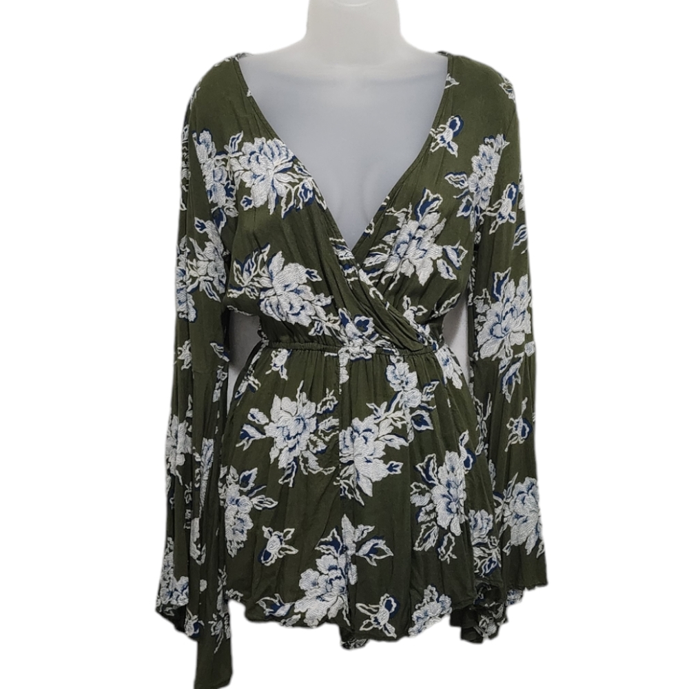 Abercrombie & Fitch Romper Green Floral Bell Sleeve V-Neck small